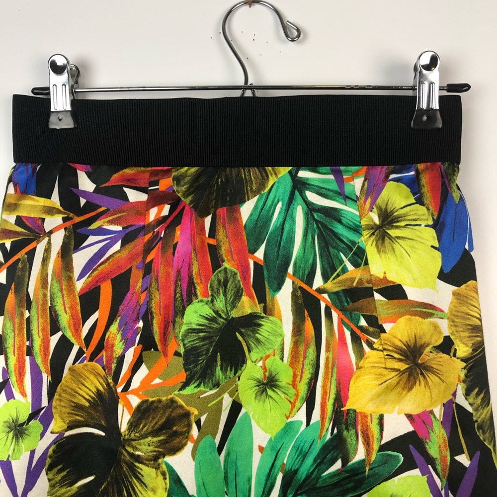 Milly gorgeous floral pencil skirt - Picture 3 of 7